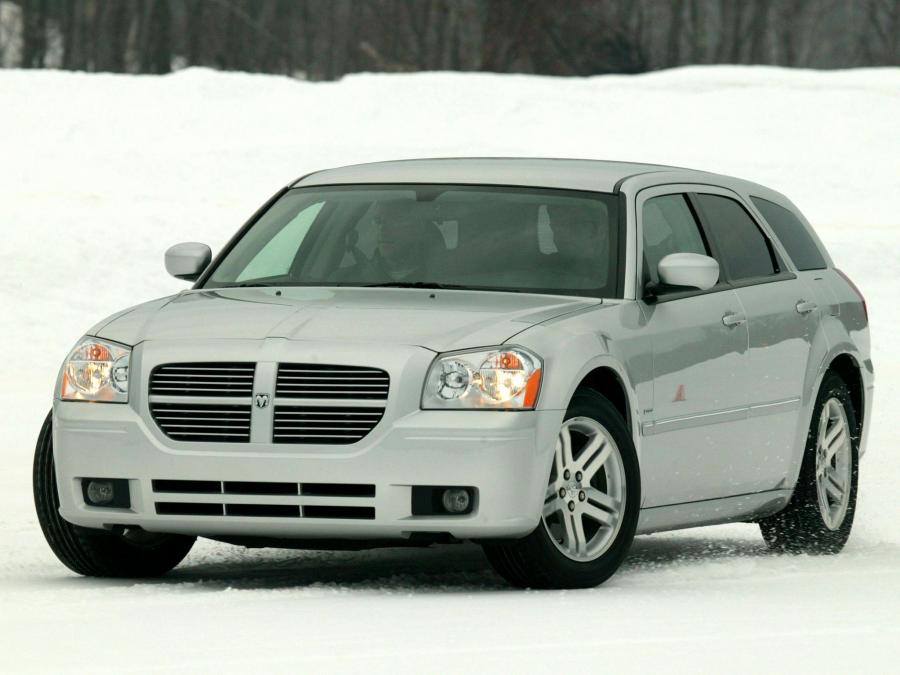  Dodge Magnum RT 2004 года  (фото 3 из 15)